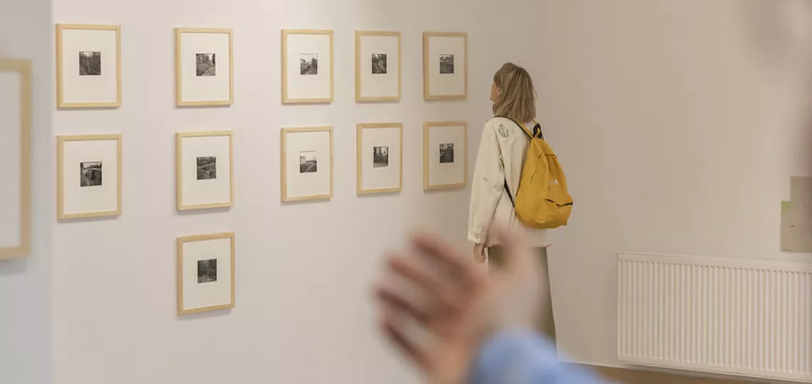 Zdjęcie z wernisażu wystawy RIVERSCAPE (fot. Maciej Andrzejewski / CKiPR UŁ)